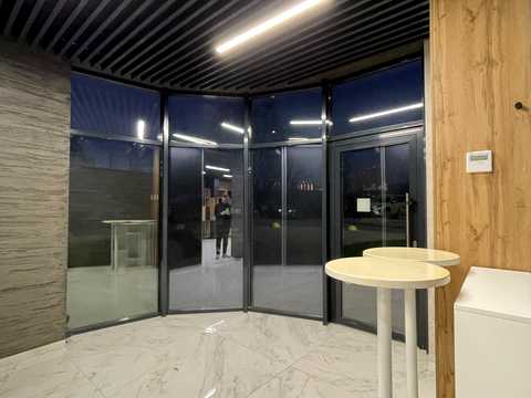 комерційна за адресою Трускавецька вул., 2-В