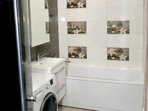 квартира за адресою Луговська вул., 248