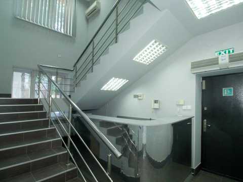 комерційна за адресою Євгена Коновальця вул. (Щорса), 32-Г