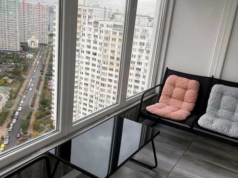 коммерческая по адресу Миколы Бажана просп., 12
