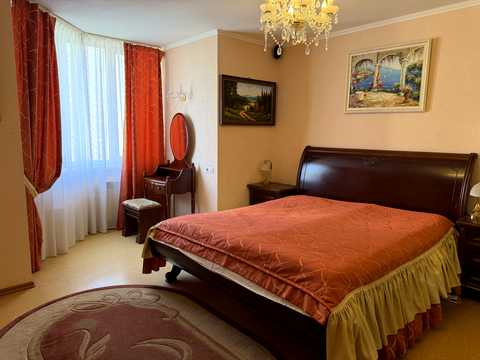 квартира за адресою Урлівська вул., 21