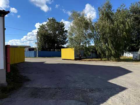 коммерческая по адресу Першотравнева, 14А