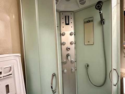 квартира по адресу Академика Глушко просп. (Академіка Глушка), 17