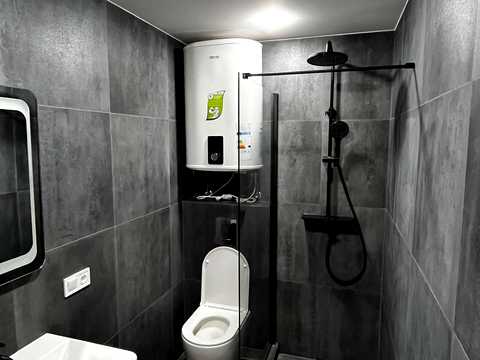 квартира за адресою Олега Ленюка вул., 1
