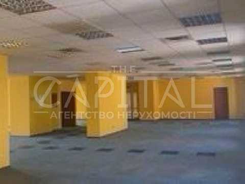 комерційна за адресою Празька вул., 6
