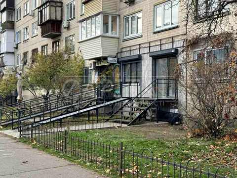 коммерческая по адресу Уинстона Черчилля ул. (Червоноткацька), 25