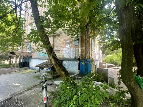 комерційна за адресою Гетьманська вул. (Майкопська), 25