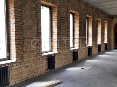 комерційна за адресою Прорізна вул., 8