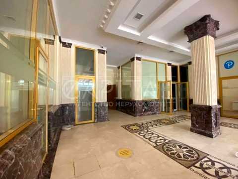 коммерческая по адресу Лесі Українки пл., 30В