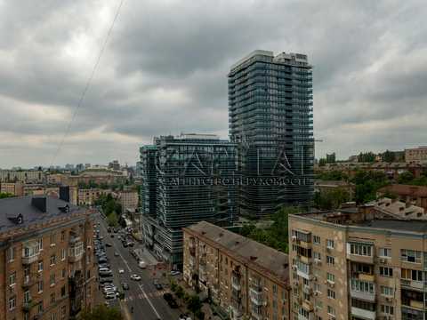 коммерческая по адресу Кловский спуск, 7