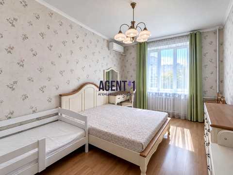 квартира за адресою Шовкуненка вул., 8/20