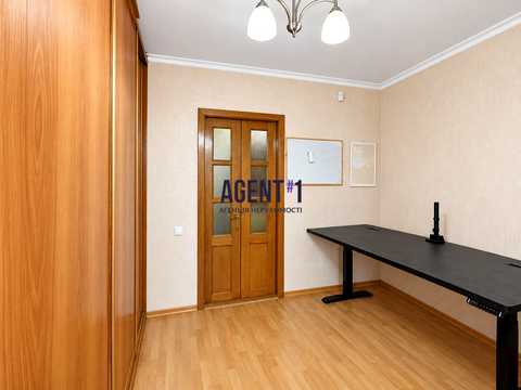 квартира за адресою Шовкуненка вул., 8/20