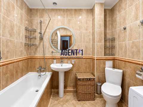 квартира за адресою Шовкуненка вул., 8/20