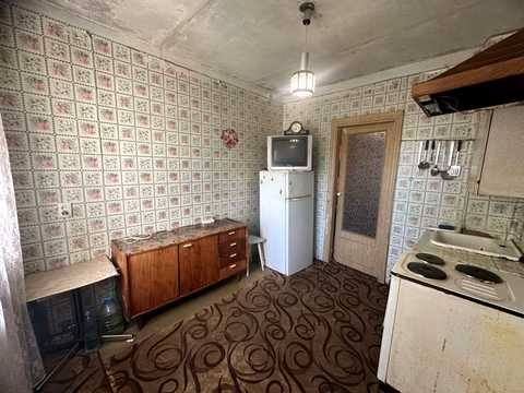 квартира за адресою житловий масив Тополя-3 вул., 8