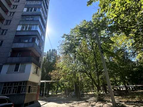квартира за адресою житловий масив Тополя-3 вул., 8