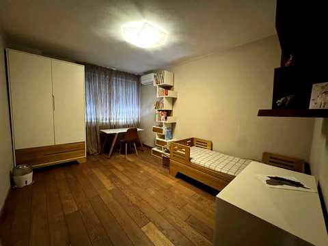 квартира по адресу Межигорская ул., 28