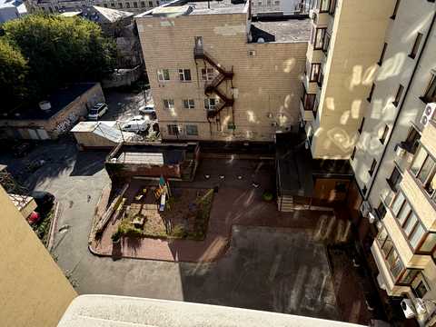 квартира за адресою Кирилівська вул. (Фрунзе), 14/18