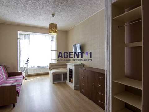 квартира за адресою Волинська вул., 8
