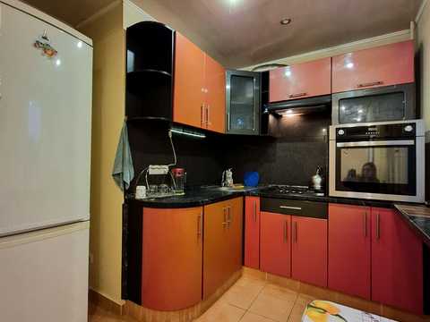 квартира за адресою Космічна вул., 114