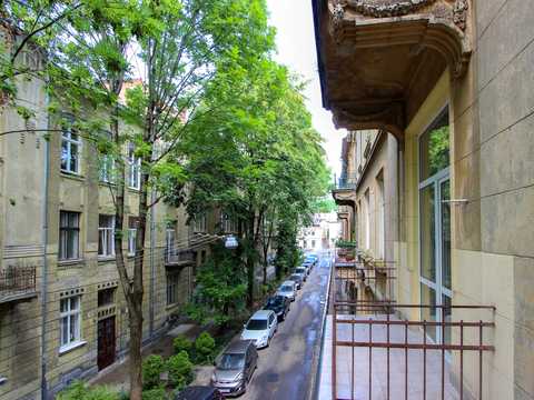квартира за адресою Дмитра Донцова вул. (Котовського), 9