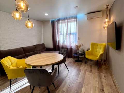 квартира за адресою Конторська вул. (Червоножовтнева), 10