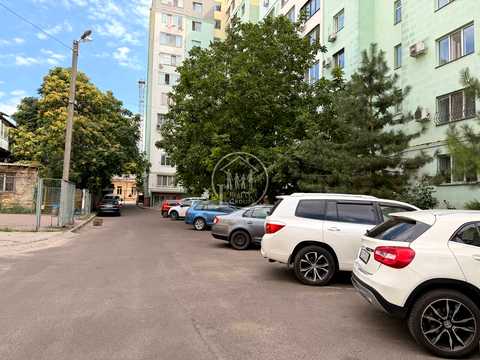 квартира за адресою Композитора Ніщинського вул., 16