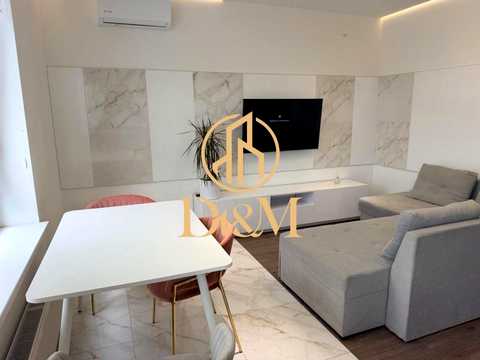 квартира за адресою Салютна вул., (Будинок 04801-04803)