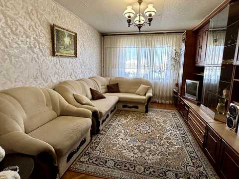 квартира за адресою Ревуцького вул., 20