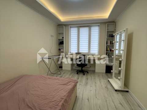 квартира за адресою Академіка Корольова вул., 33