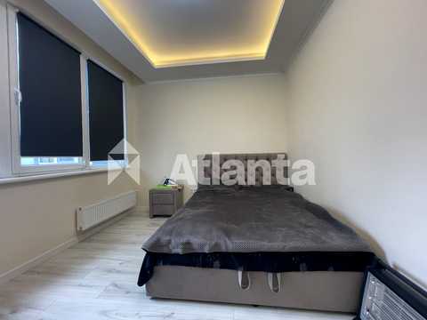 квартира за адресою Академіка Корольова вул., 33