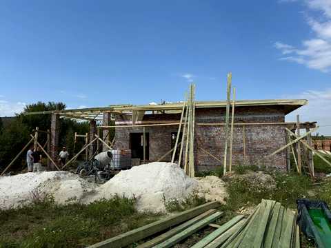 дом по адресу Село Підпечери