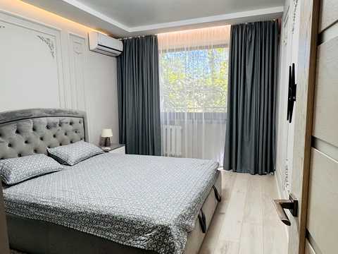 квартира за адресою Леонтовича вул. (Бєлінського), 8