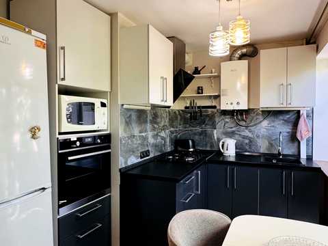 квартира за адресою Леонтовича вул. (Бєлінського), 8