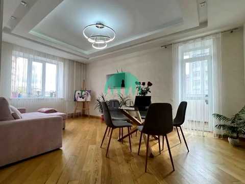 квартира за адресою Дмитра Коцюбайла вул., 3