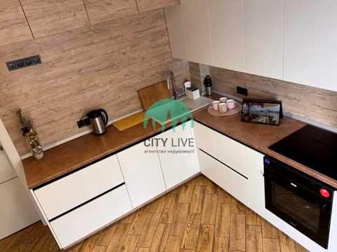 квартира за адресою Дмитра Коцюбайла вул., 3