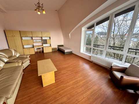 квартира по адресу Руфа ул., 35-В