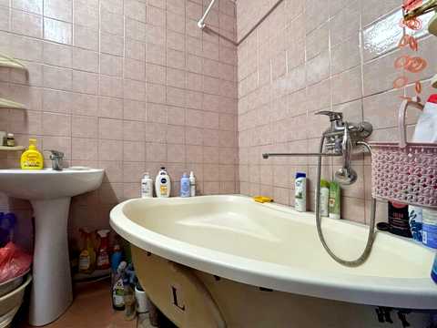 квартира за адресою Гната Хоткевича вул., 65-А