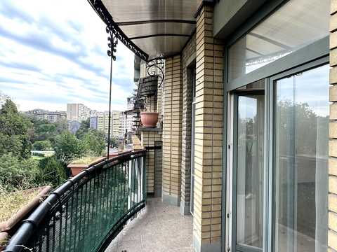 квартира за адресою Назарівська вул. (Вєтрова), 11