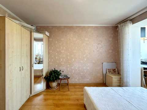 квартира за адресою Гната Хоткевича вул., 65-А