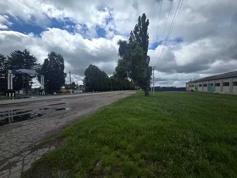 комерційна за адресою с. Христинівка, Центральна, 1
