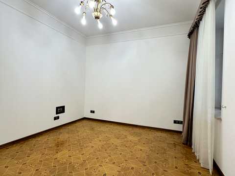 квартира за адресою Назарівська вул. (Вєтрова), 11
