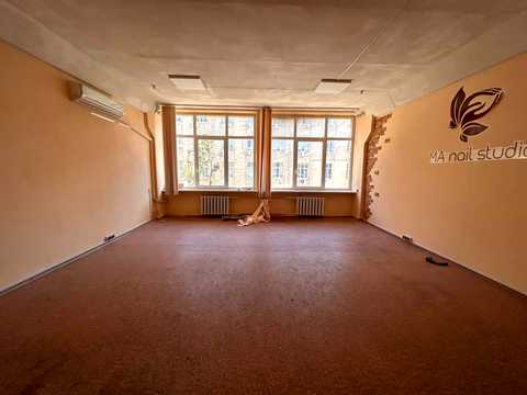 коммерческая по адресу Науки просп. (Ленина), 56