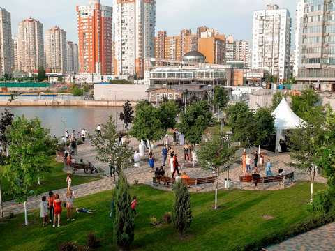 квартира за адресою Дніпровська набережна вул., 14