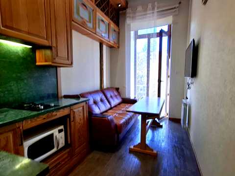 квартира за адресою Інститутська вул., 25