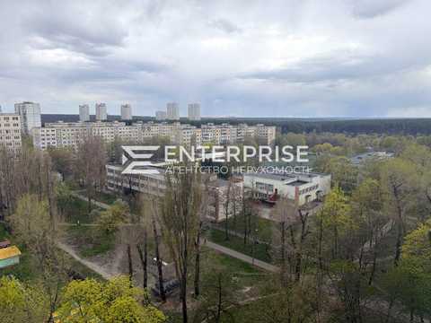 квартира за адресою Академіка Булаховського вул., 30-Б