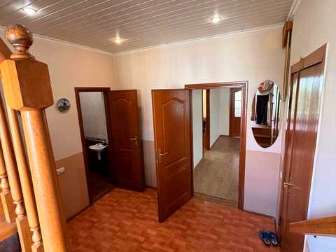 будинок за адресою Київська, 1
