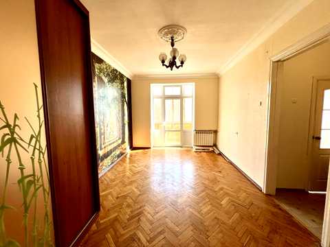 квартира за адресою Івана Мазепи вул. (Січневого Повстання), 4