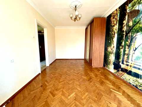 квартира за адресою Івана Мазепи вул. (Січневого Повстання), 4