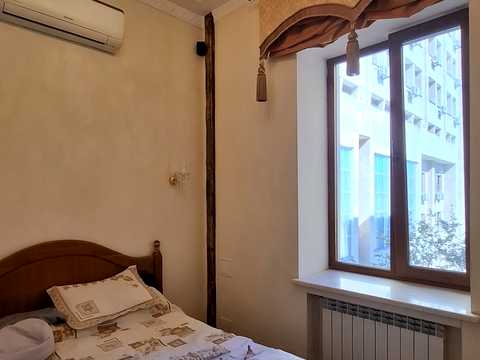 квартира за адресою Інститутська вул., 25