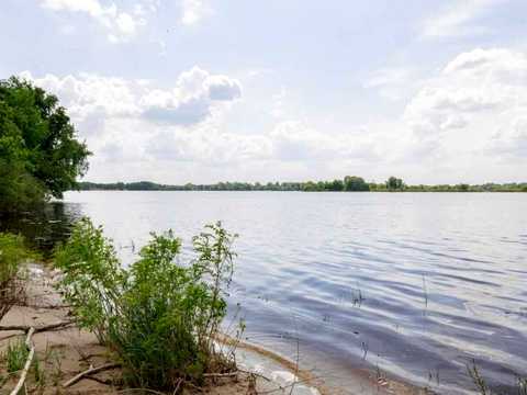 будинок за адресою с. Гнідин, Центральна вул.